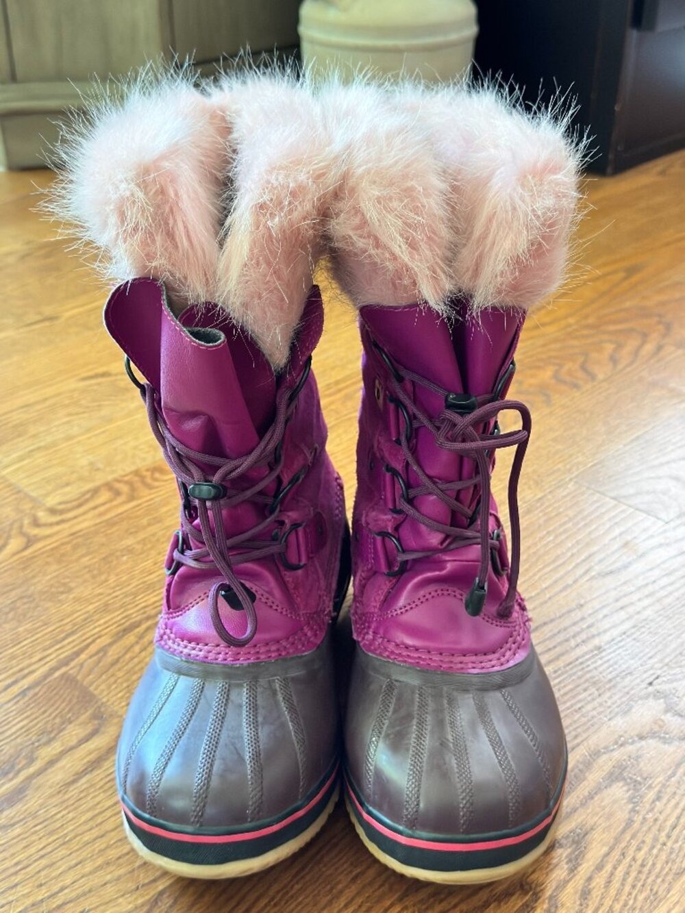 Sorel Waterproof Winter Snow Boots Womens Size 7 Pink Faux Fur Duck Boots Suede